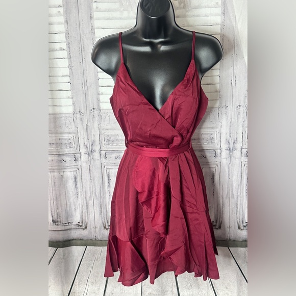 Wine mini dress - Picture 2 of 9